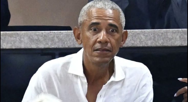 Barack Obama Humiliated at Campaign Rally